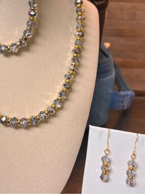 New gold & Silver faceted super sparkly complete Set earrings necklace bracelet